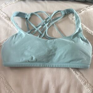 Lululemon free to be wild bra